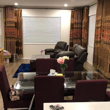 Brand New Bedroom In Karaka 오클랜드 외부 사진